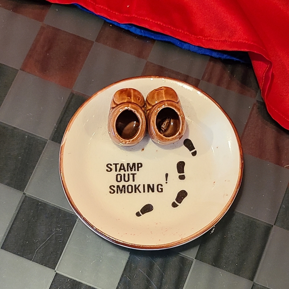 Little Ashtray with built in snuffers